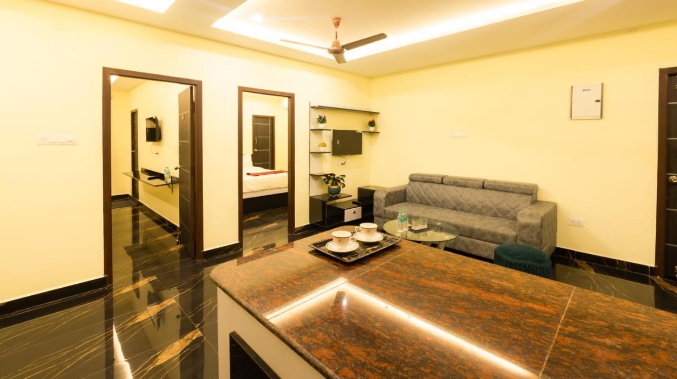 Beestay Hotels Elite Park Тирупати Номер фото